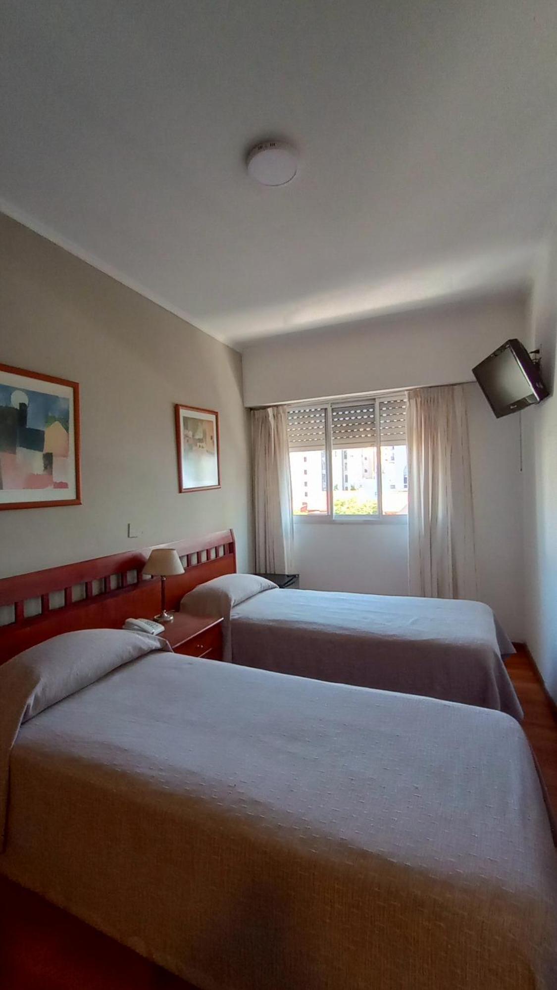 Hotel Milan Buenos Aires Buitenkant foto